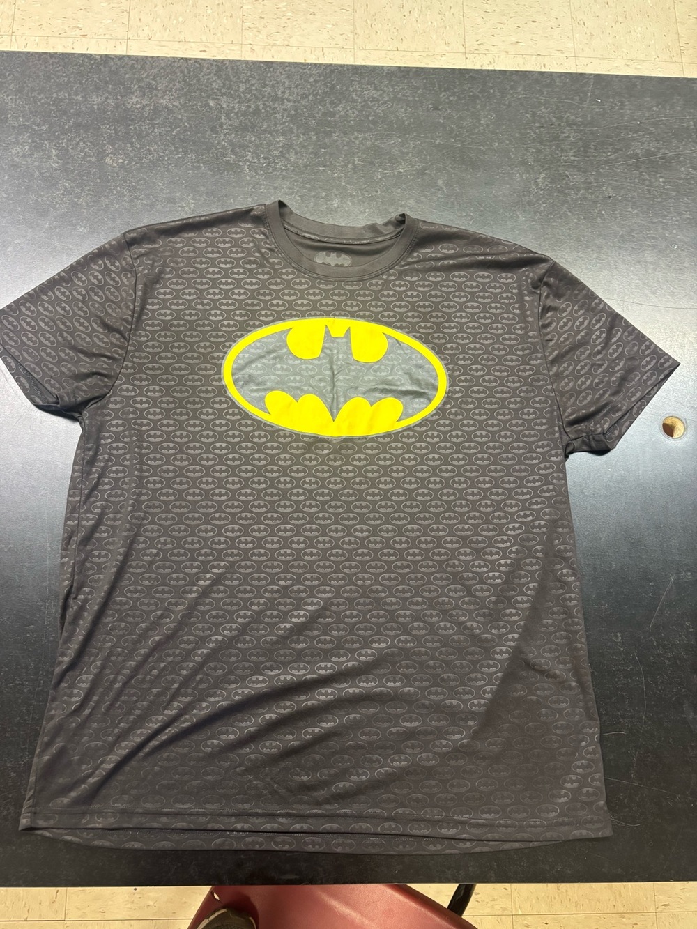 Batman Allover Logo Graphic T-Shirt Men’s XL Black Gray DC Comics Short Sleeve